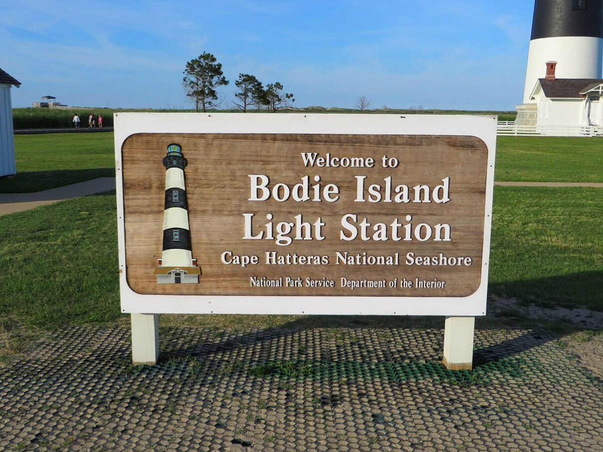 Bodie Island Light Station welcome sign at Cape Hatteras National Seashore