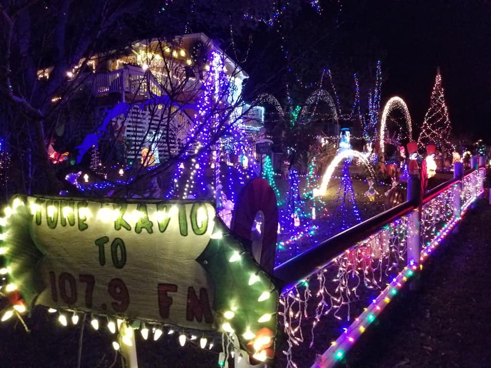 Mennicucci-Family-Lights