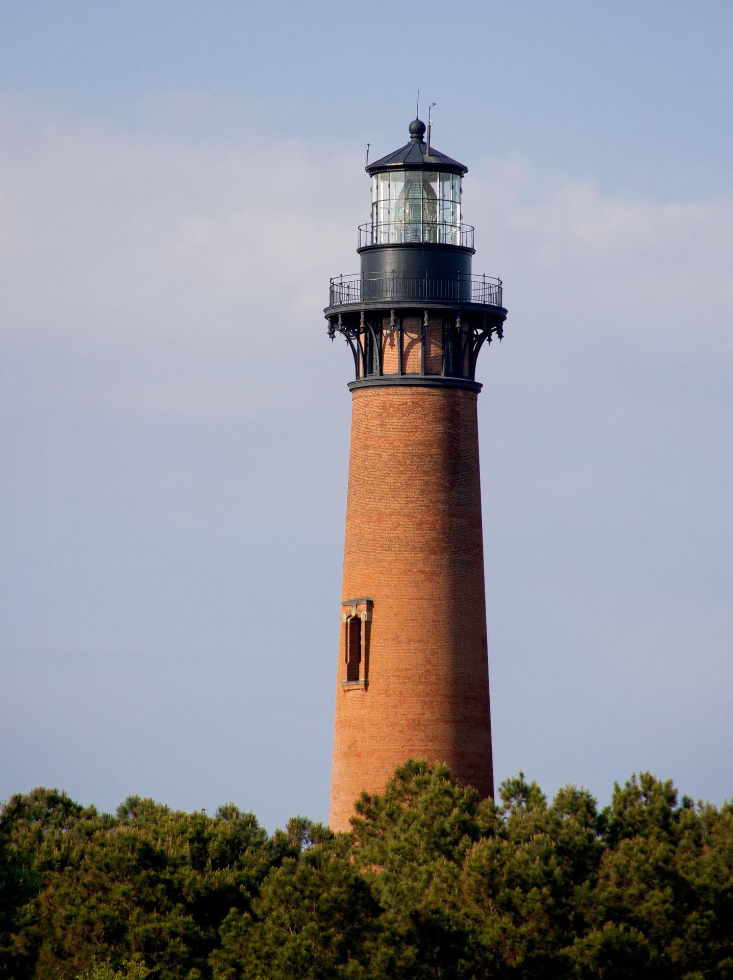 jennabee25-currituck-sound-lighthouse-2868083_1920 (1)